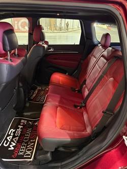 جیپ گراند شیرۆکی